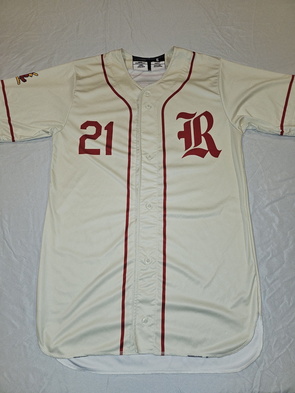 Cream Baseball Jersey with Red Detailing and 'R' Logo